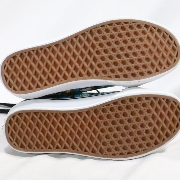 VANS SK8 Hi Reissue Disney Alice in Wonderland - Picture 13 of 14